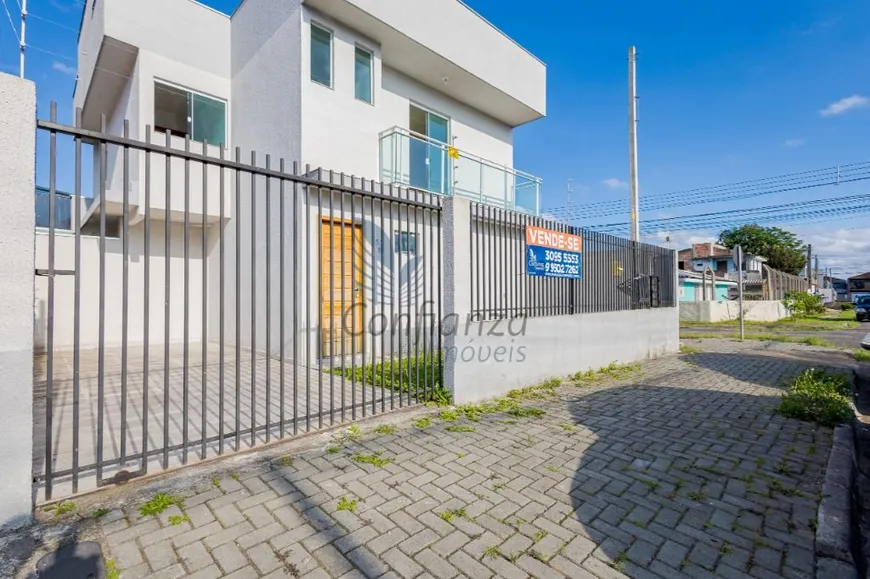 Foto 1 de Casa com 2 Quartos à venda, 76m² em Cajuru, Curitiba