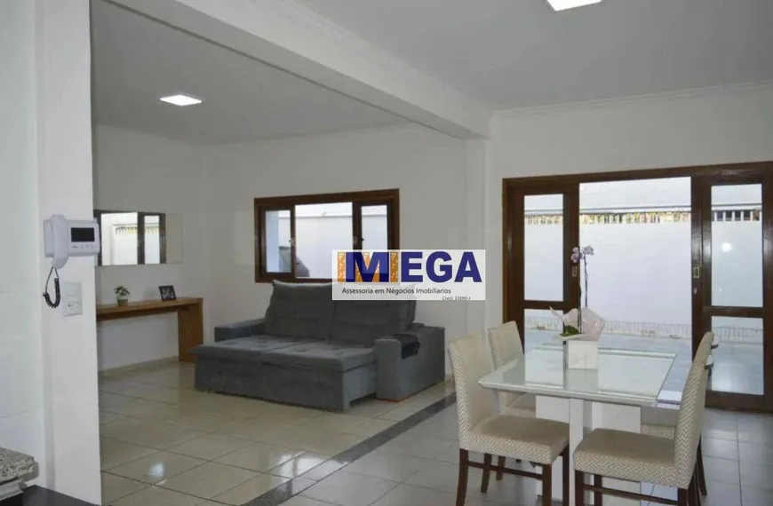 Foto 1 de Casa com 4 Quartos à venda, 202m² em Vila Joaquim Inácio, Campinas