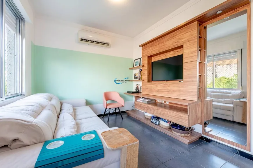 Foto 1 de Apartamento com 3 Quartos à venda, 88m² em Floresta, Porto Alegre