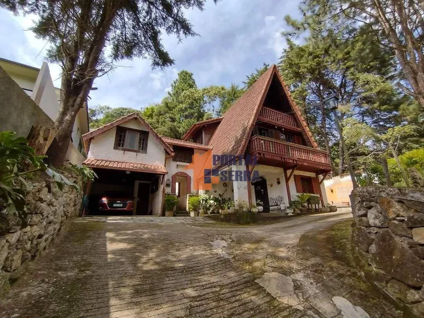 Foto 1 de Casa com 3 Quartos à venda, 137m² em Alto, Teresópolis