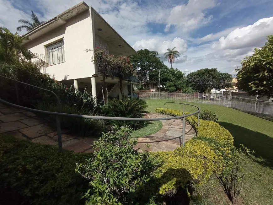 Foto 1 de Casa com 4 Quartos à venda, 580m² em São Luíz, Belo Horizonte