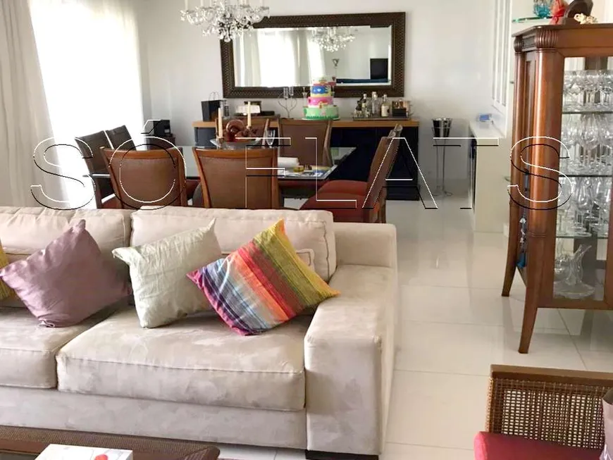 Foto 1 de Apartamento com 4 Quartos à venda, 247m² em Morumbi, São Paulo