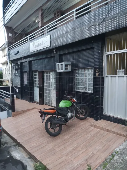 Foto 1 de Prédio Comercial com 13 Quartos à venda, 300m² em Alvorada, Manaus