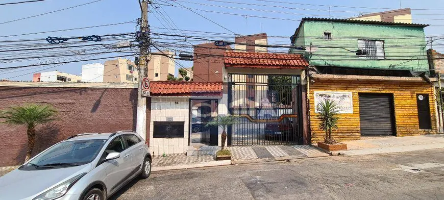 Foto 1 de Apartamento com 2 Quartos à venda, 49m² em Conjunto Residencial José Bonifácio, São Paulo