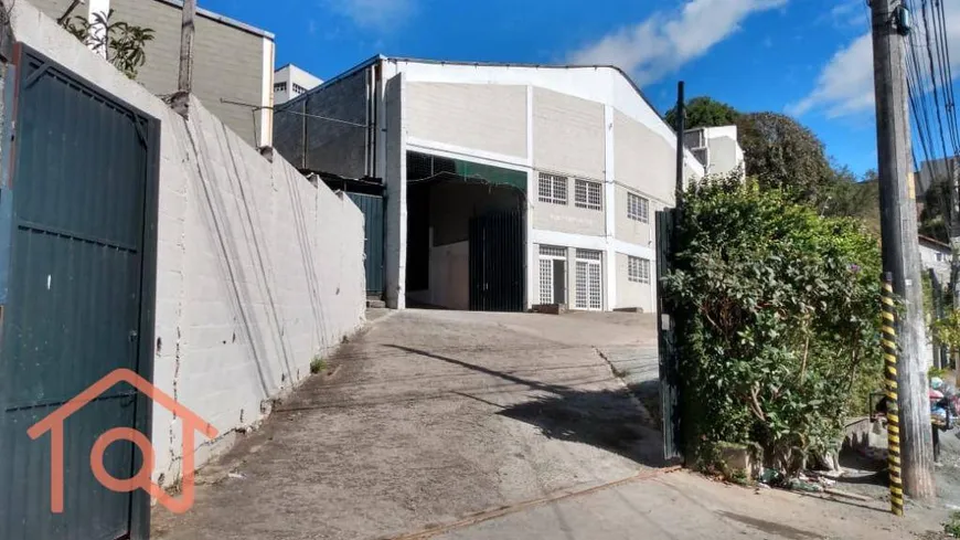 Foto 1 de Galpão/Depósito/Armazém à venda, 900m² em Chácaras Marco, Barueri