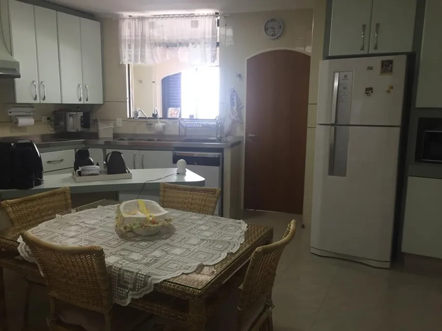 Foto 1 de Apartamento com 4 Quartos à venda, 223m² em Vila Madalena, São Paulo