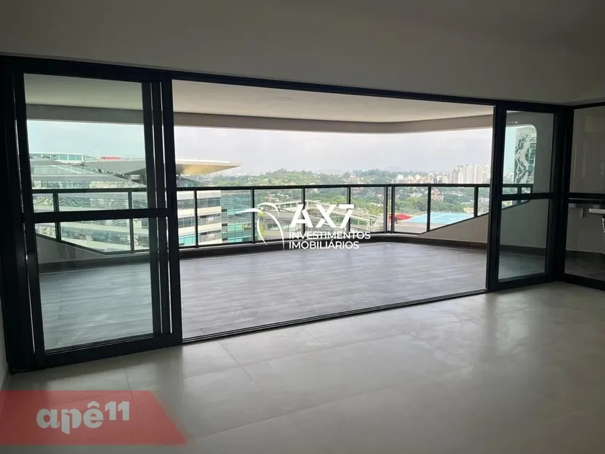 Foto 1 de Apartamento com 4 Quartos à venda, 227m² em Vila Sao Francisco (Zona Sul), São Paulo