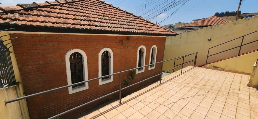 Foto 1 de Casa com 2 Quartos à venda, 200m² em Vila Santa Maria, São Paulo