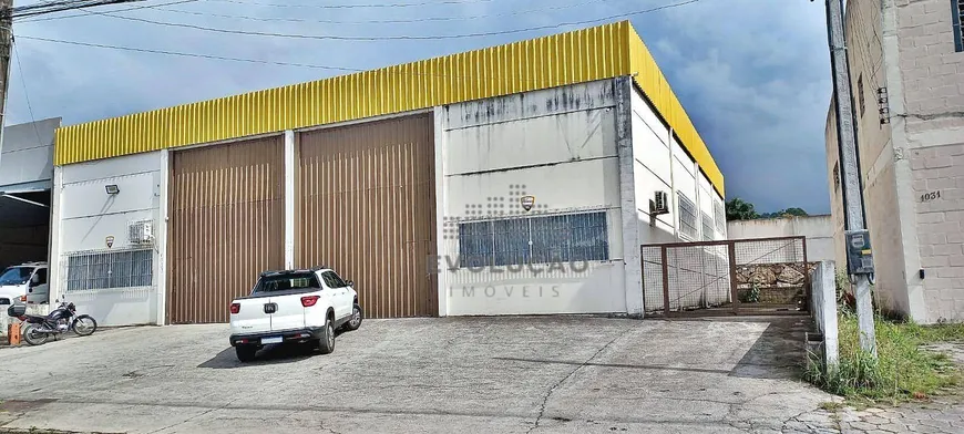 Foto 1 de Galpão/Depósito/Armazém à venda, 540m² em Aririu, Palhoça