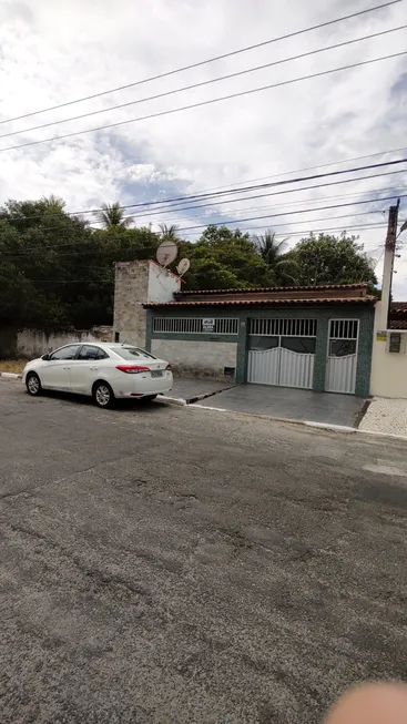 Foto 1 de Casa com 3 Quartos para alugar, 160m² em Santa Mônica, Feira de Santana