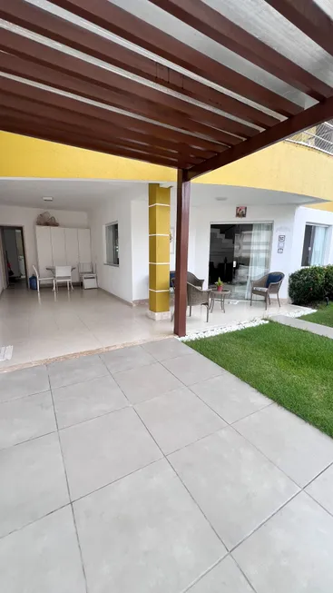 Foto 1 de Casa de Condomínio com 4 Quartos à venda, 160m² em Buraquinho, Lauro de Freitas