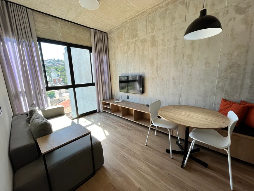 Foto 1 de Apartamento com 1 Quarto à venda, 40m² em Carvoeira, Florianópolis