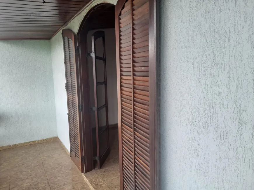 Foto 1 de Casa com 3 Quartos à venda, 80m² em Vila Mercês, Carapicuíba