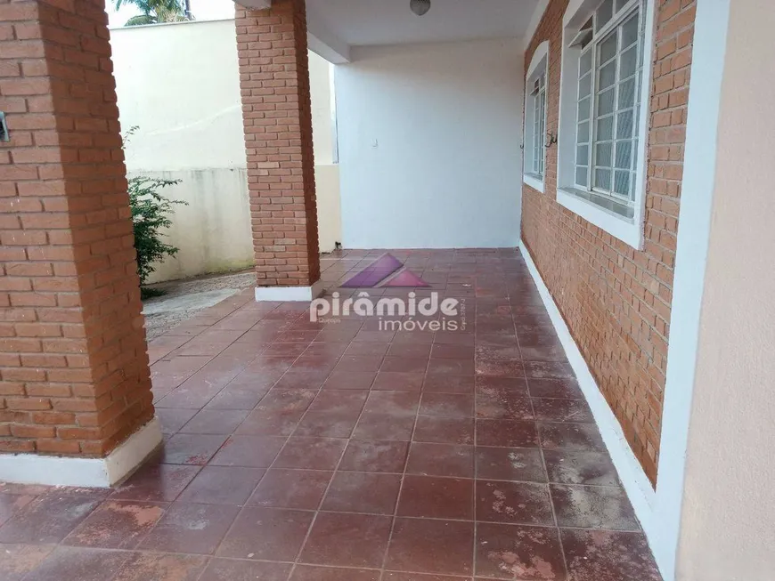 Foto 1 de Casa com 5 Quartos à venda, 232m² em Estrela Dalva, Caraguatatuba