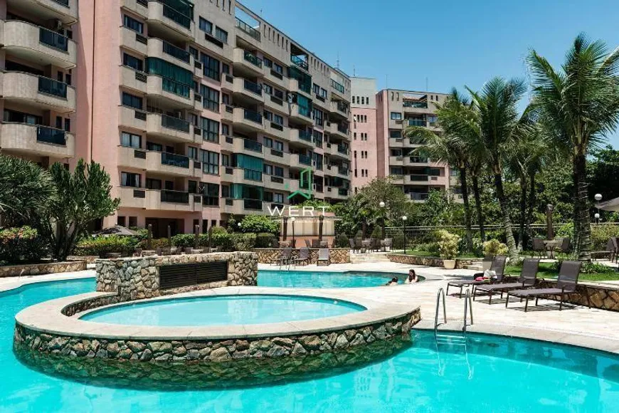 Foto 1 de Apartamento com 2 Quartos para venda ou aluguel, 60m² em Barra da Tijuca, Rio de Janeiro