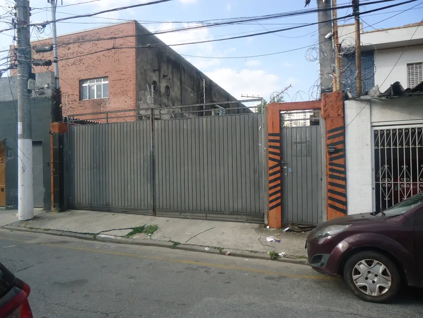 Foto 1 de Galpão/Depósito/Armazém para alugar, 750m² em Vila Moreira, São Paulo