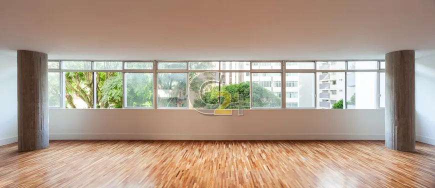 Foto 1 de Apartamento com 3 Quartos à venda, 270m² em Higienópolis, São Paulo