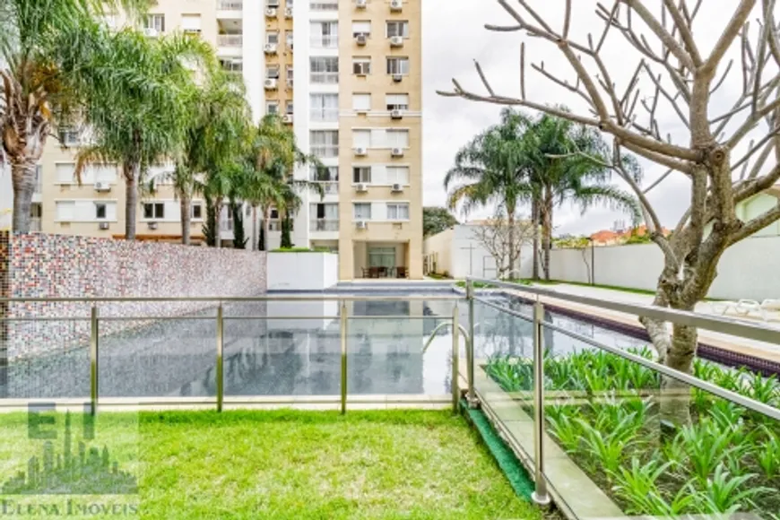 Foto 1 de Apartamento com 2 Quartos à venda, 65m² em Vila Ipiranga, Porto Alegre