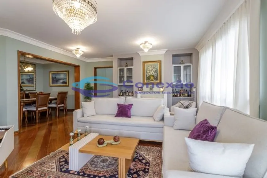 Foto 1 de Apartamento com 4 Quartos à venda, 168m² em Vila Hamburguesa, São Paulo