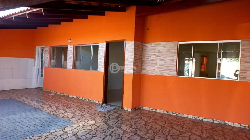 Foto 1 de Casa com 3 Quartos à venda, 150m² em Jardim Tomy, Londrina