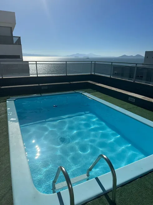 Foto 1 de Apartamento com 3 Quartos à venda, 236m² em Centro, Florianópolis