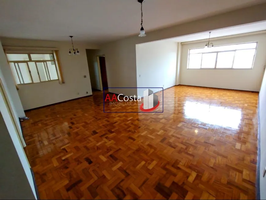 Foto 1 de Apartamento com 3 Quartos à venda, 180m² em Centro, Franca