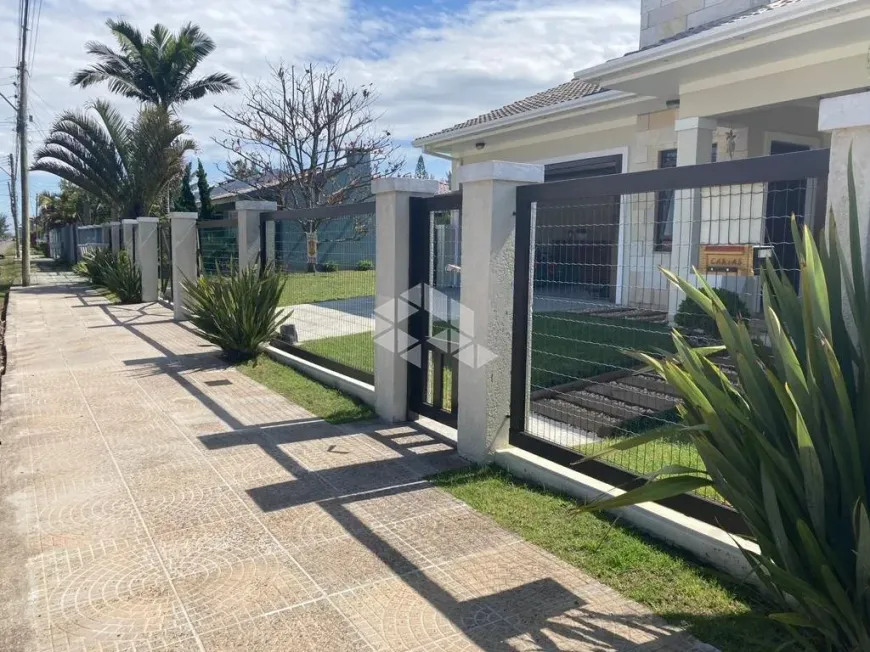 Foto 1 de Casa com 3 Quartos à venda, 166m² em Centro, Xangri-lá