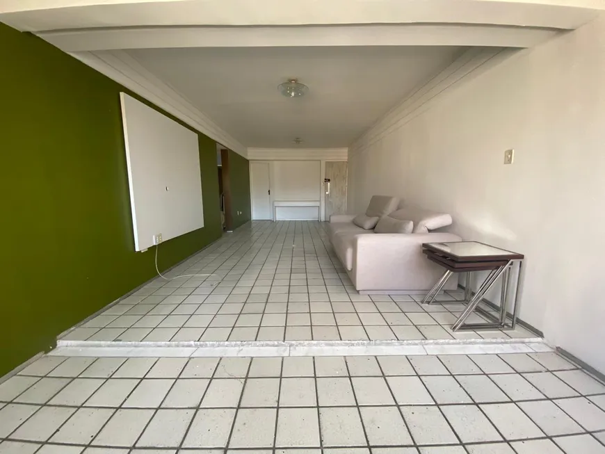 Foto 1 de Apartamento com 3 Quartos para alugar, 123m² em Boa Viagem, Recife