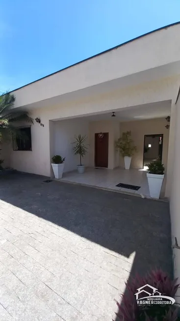 Foto 1 de Casa com 3 Quartos à venda, 215m² em Bairro da Cruz, Lorena
