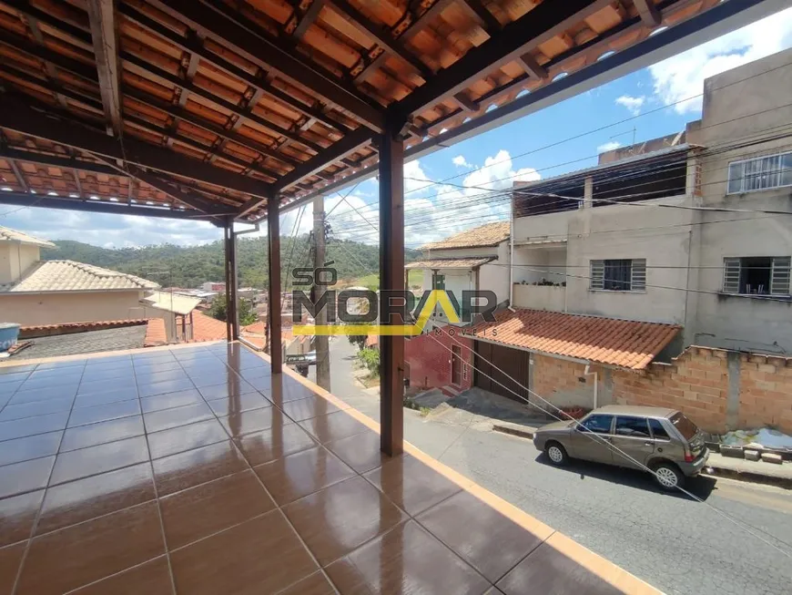 Foto 1 de Casa com 4 Quartos à venda, 235m² em Belo Vale, Santa Luzia