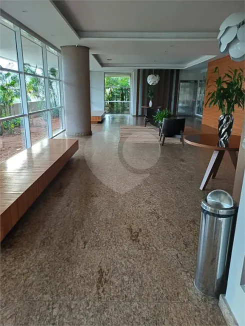 Foto 1 de Apartamento com 3 Quartos para alugar, 180m² em Campo Belo, São Paulo