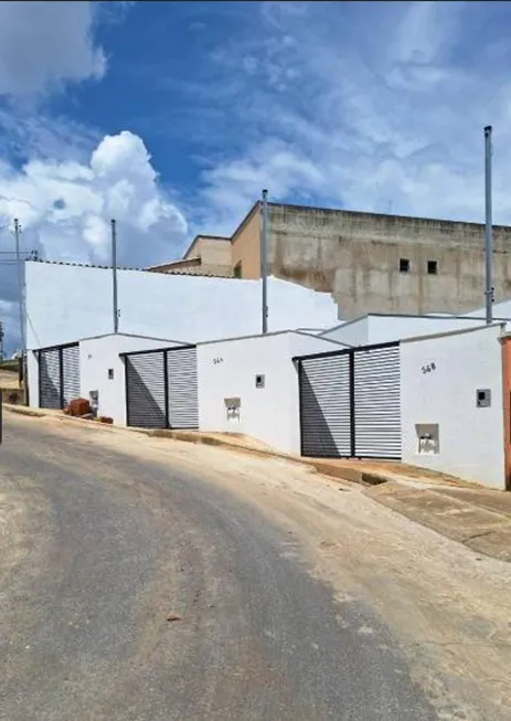 Foto 1 de Casa com 2 Quartos à venda, 70m² em Belo Vale, São José da Lapa