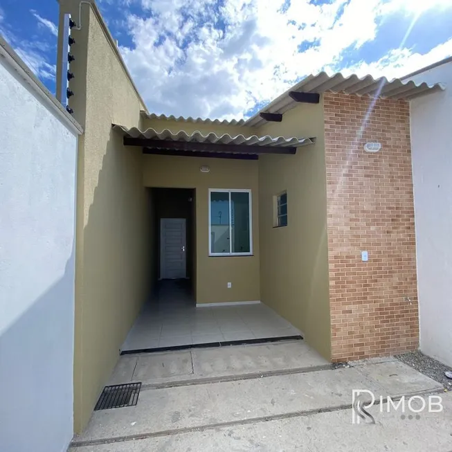 Foto 1 de Casa com 2 Quartos à venda, 75m² em Pau Serrado, Maracanaú
