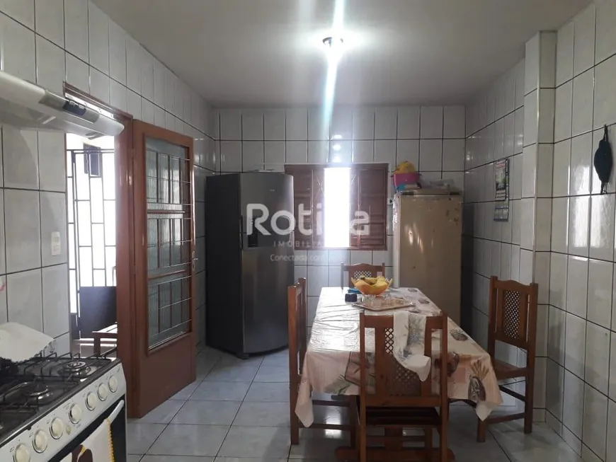 Foto 1 de Casa com 3 Quartos à venda, 193m² em Tocantins, Uberlândia