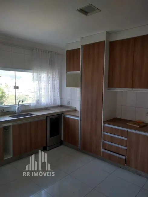 Foto 1 de Casa de Condomínio com 4 Quartos à venda, 360m² em Suru, Santana de Parnaíba