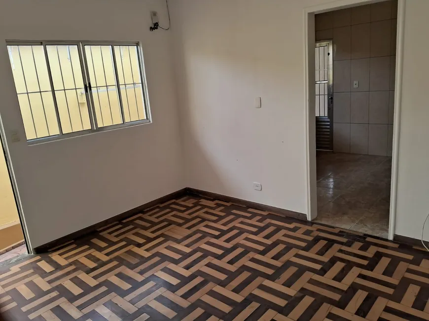 Foto 1 de Casa com 2 Quartos para alugar, 50m² em Itaim Paulista, São Paulo