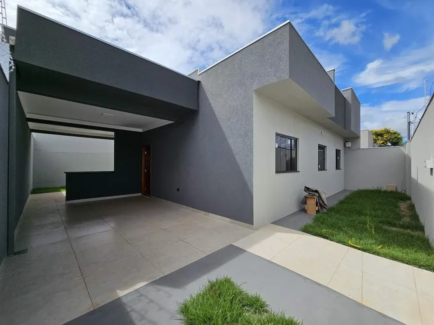 Foto 1 de Casa com 2 Quartos à venda, 97m² em Jardim Itamaracá, Campo Grande