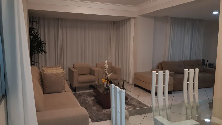 Foto 1 de Apartamento com 4 Quartos à venda, 130m² em Brotas, Salvador