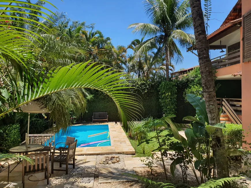 Foto 1 de Casa de Condomínio com 5 Quartos para venda ou aluguel, 430m² em Barra da Tijuca, Rio de Janeiro