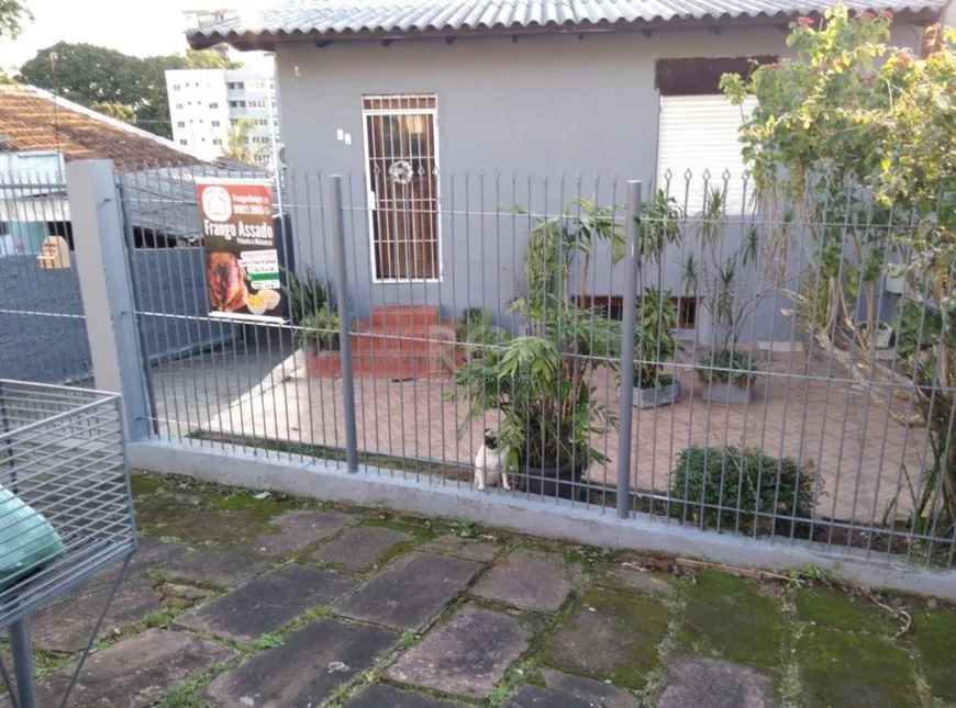 Foto 1 de Casa com 4 Quartos à venda, 201m² em Jardim Floresta, Porto Alegre