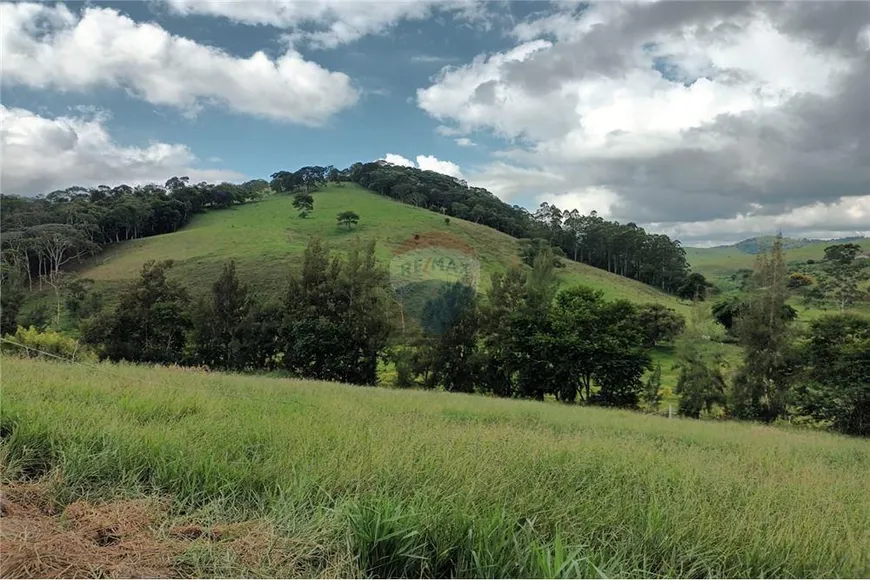 Foto 1 de Lote/Terreno à venda, 672m² em Zona Rural, Duas Barras