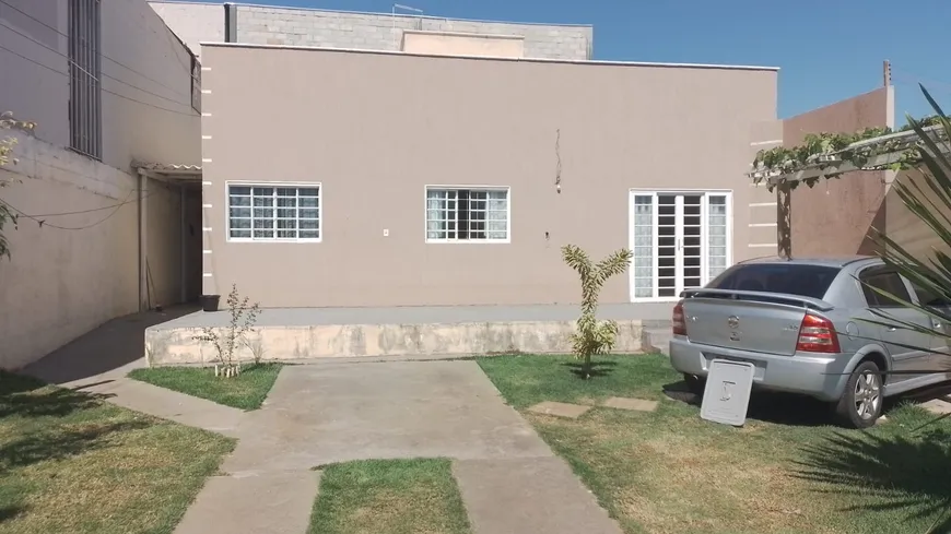 Foto 1 de Casa com 3 Quartos à venda, 100m² em Residencial Brisas do Cerrado, Goiânia