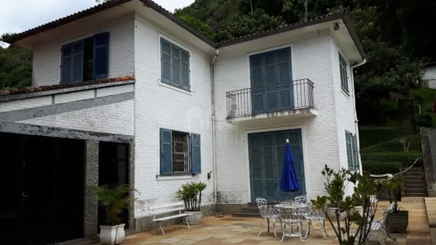 Foto 1 de Casa com 5 Quartos à venda, 620m² em Valparaiso, Petrópolis