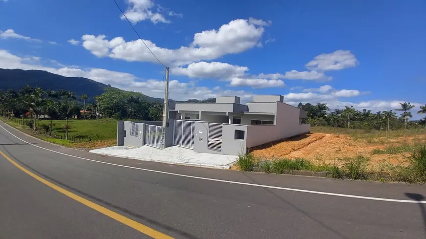 Foto 1 de Casa com 3 Quartos à venda, 105m² em Jaraguá 84, Jaraguá do Sul