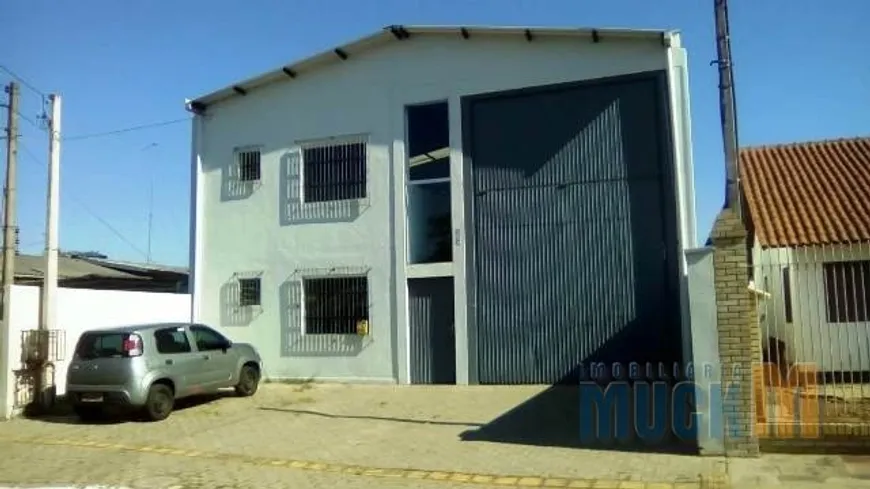 Foto 1 de Galpão/Depósito/Armazém à venda, 210m² em Mathias Velho, Canoas