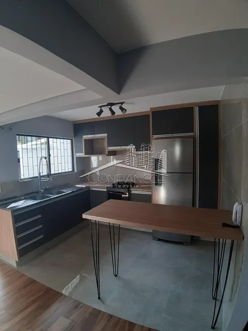 Foto 1 de Sobrado com 4 Quartos à venda, 173m² em Bom Retiro, Curitiba