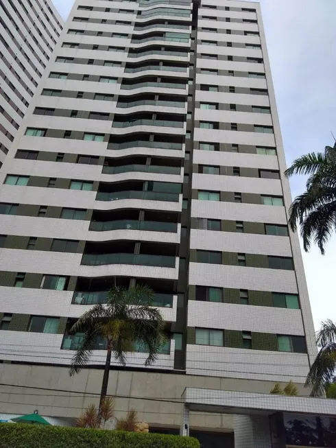 Foto 1 de Apartamento com 4 Quartos à venda, 152m² em Madalena, Recife