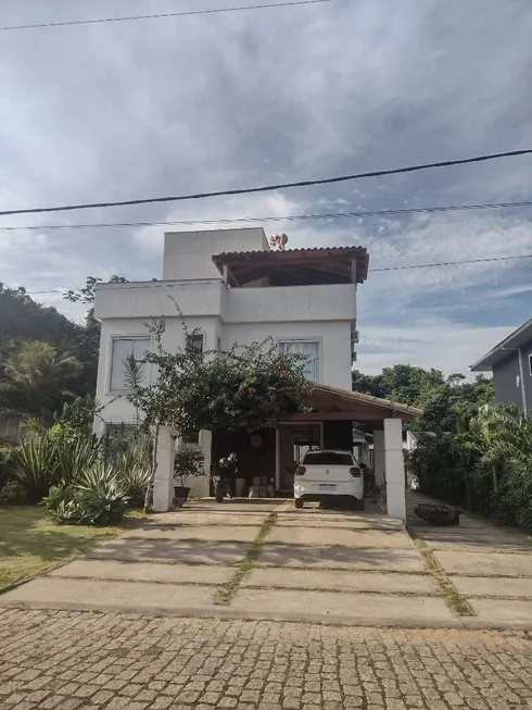 Foto 1 de Casa de Condomínio com 4 Quartos à venda, 270m² em Mar Do Norte, Rio das Ostras