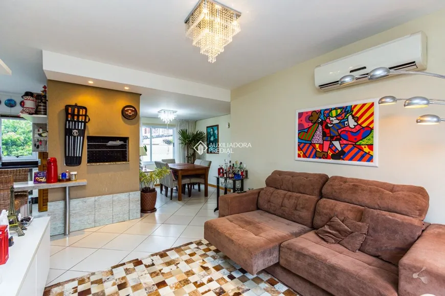 Foto 1 de Apartamento com 3 Quartos à venda, 90m² em Santana, Porto Alegre