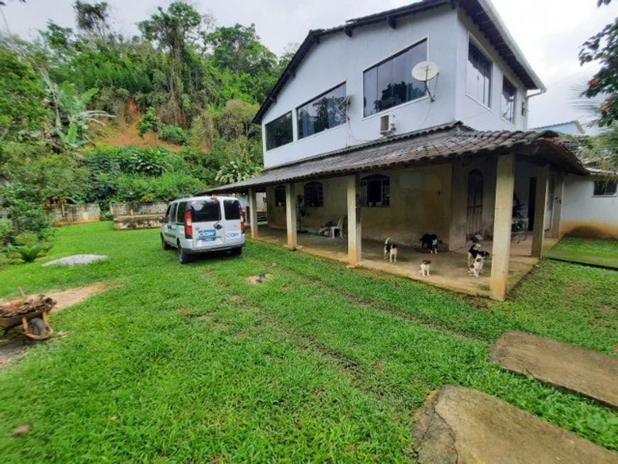 Foto 1 de Casa com 4 Quartos à venda, 180m² em Parque A Equitativa, Duque de Caxias